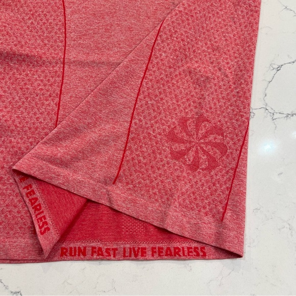 Nike Dri-FIT Seamless Running Tank Top - Picture 4 of 9